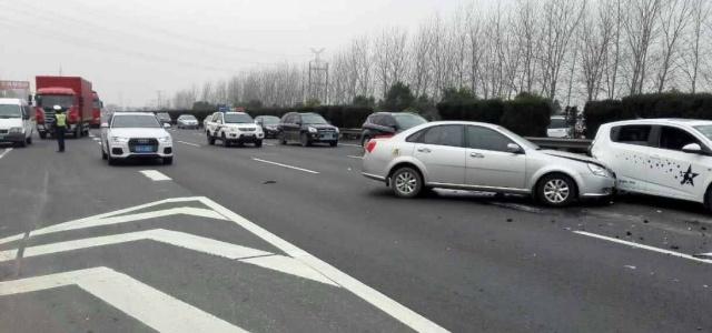 高速前车突然急刹怎么处理,高速前车突然急刹是什么原因