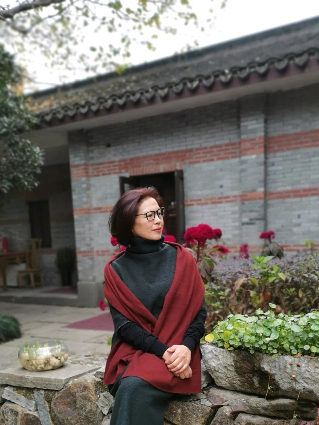 中老年如何穿搭显高级,60岁大妈怎样穿搭才显得有气质