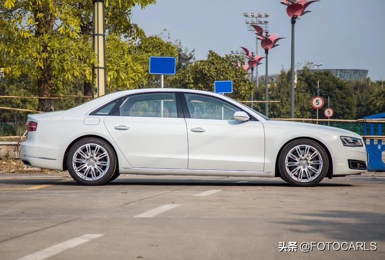 奥迪2014款a8l6.3fsiw12quattro专享型,奥迪a82006款a8l6.0w12quattro旗舰型