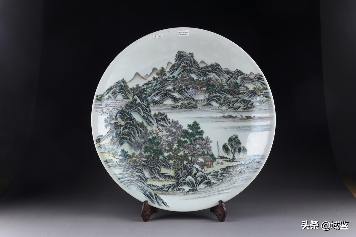 长沙古玩城古瓷拍卖现场,域鉴拍卖雅韵天成精美明清瓷专场