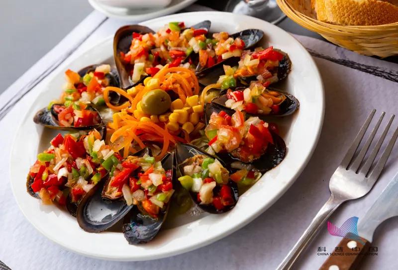 现在海水污染海鲜有毒吗,海水被污染了海鲜还能吃吗