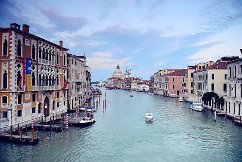 国外对于老赖是怎么处理的,国外是怎么对待老赖的