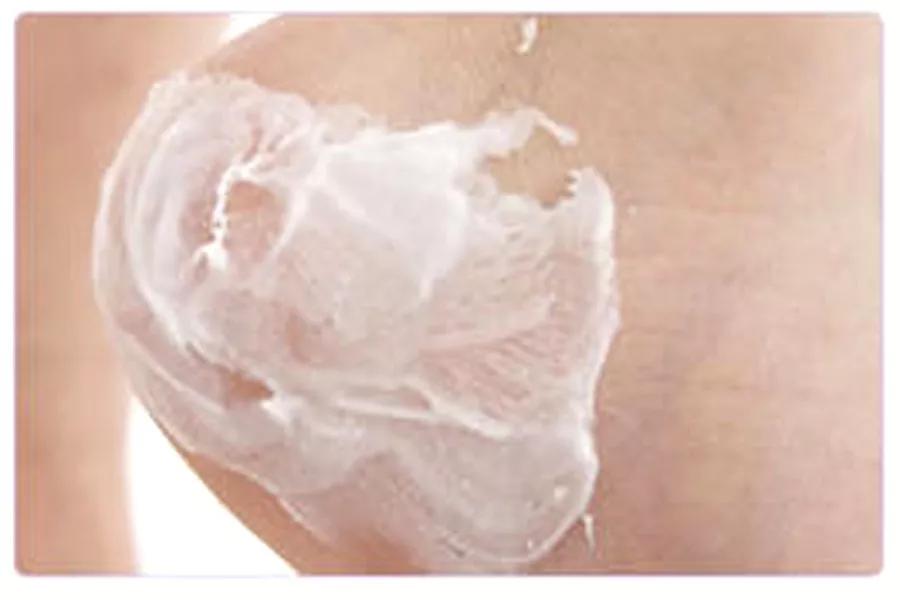 冬季脚跟皲裂怎么回事,天气冷脚皮肤干燥痒怎么办