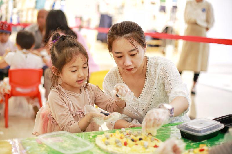 龙湖星悦荟披萨,周末被熊孩子折磨的时光