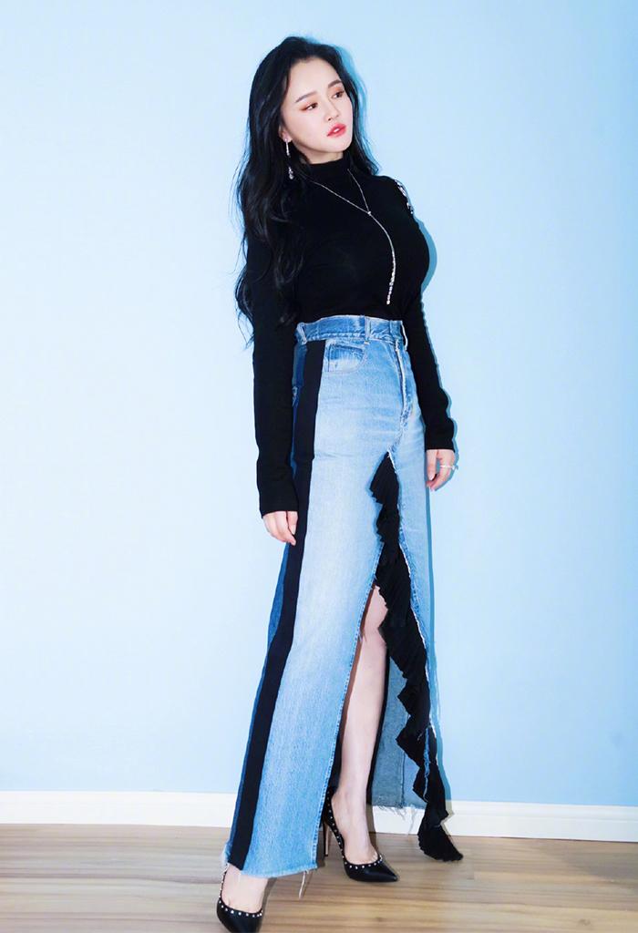 牛仔裙要选什么款,不会挑好看的衣服