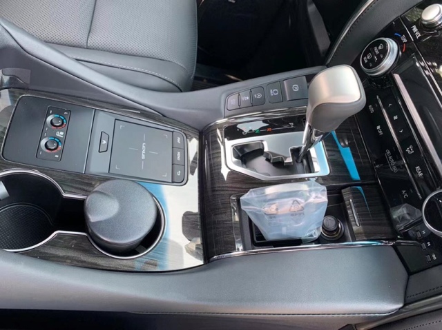 平行进口雷克萨斯lm新款2024,2021雷克萨斯二手报价表