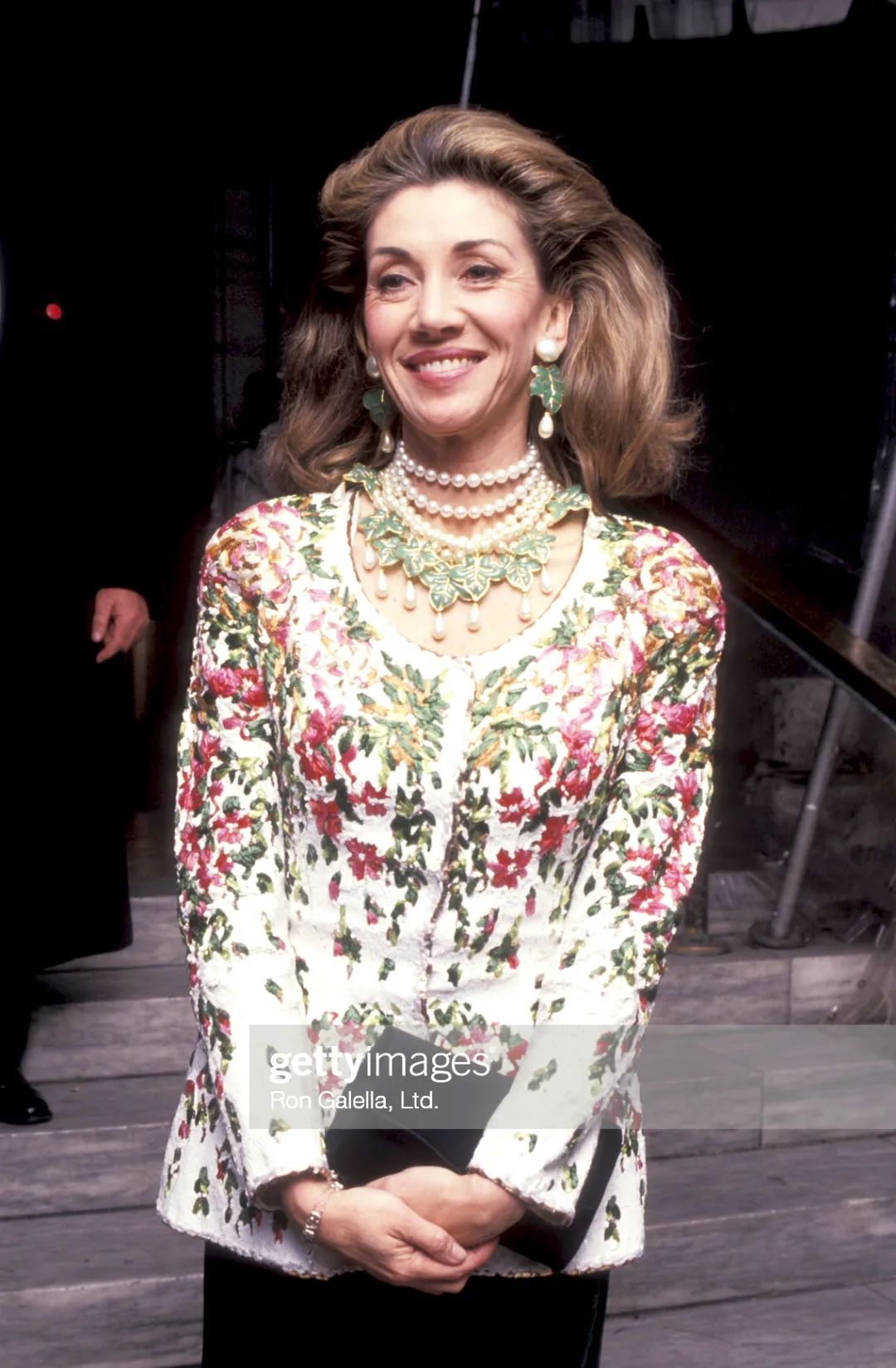 华尔街之狼卖证券片段,华尔街之狼现实主义