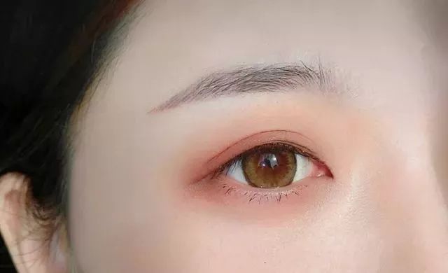 新手平价眼影口红,口红眼影推荐学生党