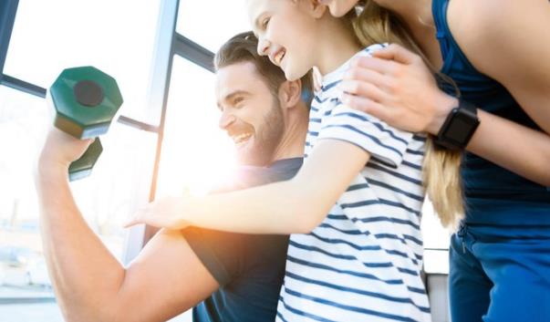 踢足球对身体有什么好处,青少年足球比赛对学生有什么好处