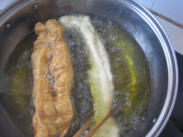 油条新配方学会做可以商业开店,油条教程及配方不用醒发一晚上的