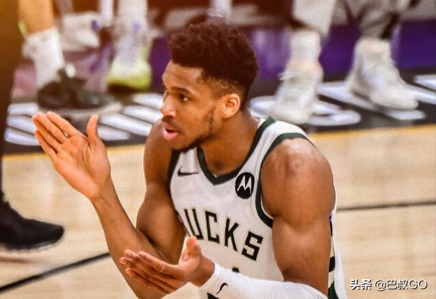 布克谈赛季初与保罗交流,勇士跟太阳比赛保罗跟布克交流
