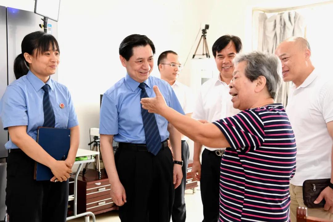 大检察官访谈全集,大检察官接访