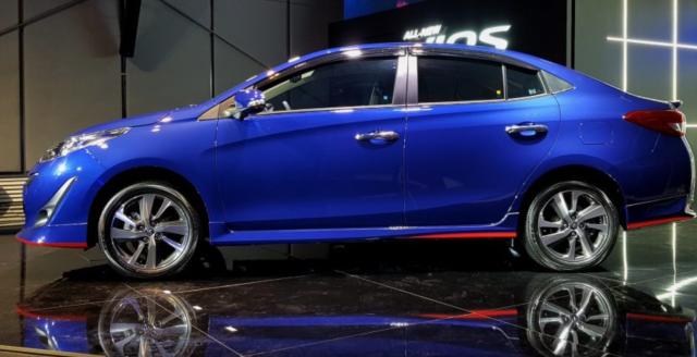 丰田即将再出纯电动轿车,丰田再出神车