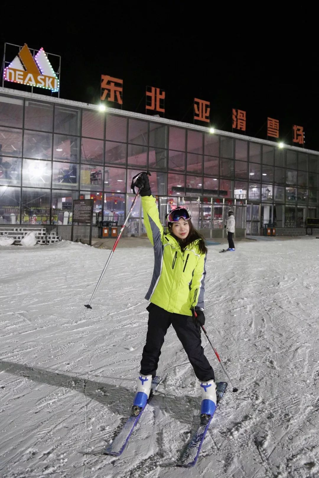 机票不到800元，第2次东北沈阳之旅，1个鸡架配老雪！