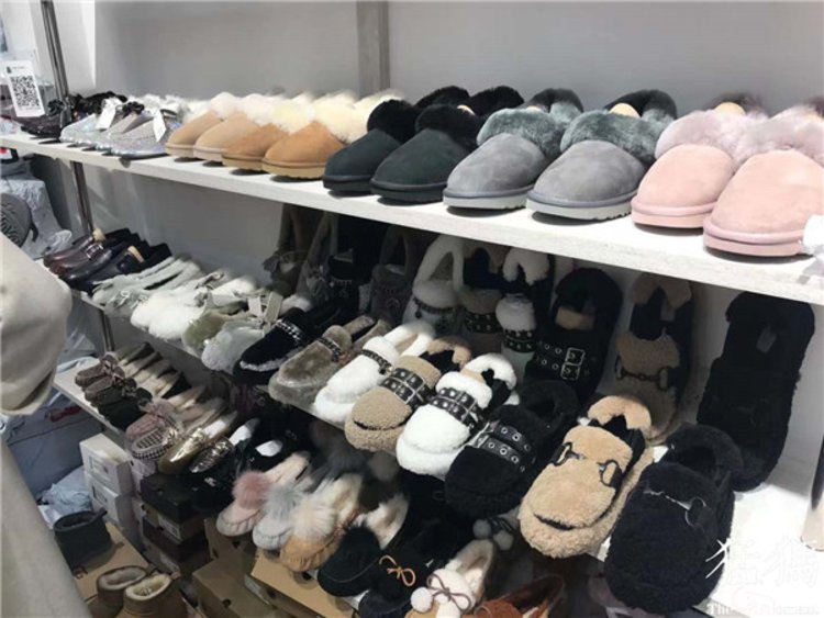 河南ugg雪地靴,河南的ugg雪地靴是原厂吗