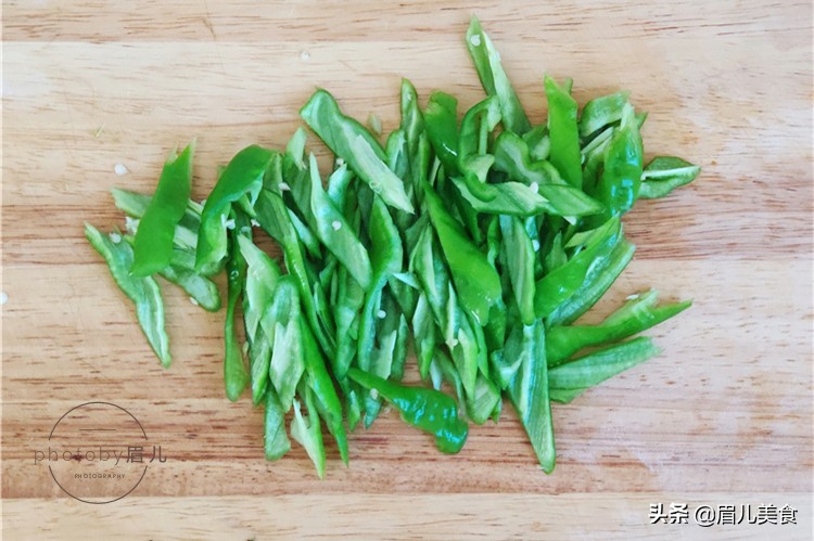 哪个部位的牛肉炖得软烂不塞牙,牛肉一炒就老怎么办