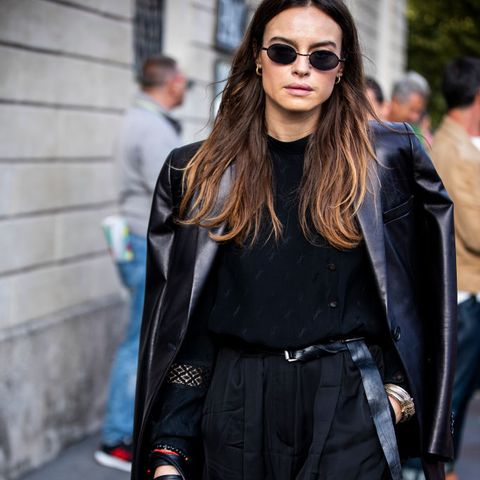 长款皮衣夹克搭配,粉色夹克皮衣怎么搭出高级感