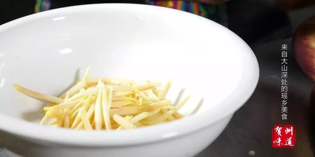 寻找地道广西美食,正宗瑶族美食视频