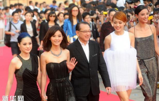 杨受成与明星关系,杨受成成长历程