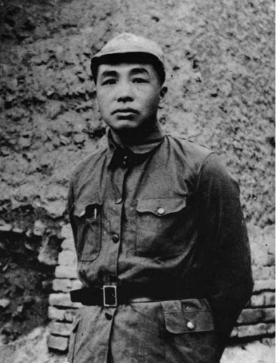 彭总离婚后感叹：要是坤模，她决不会离开我，两人的感情有多深？