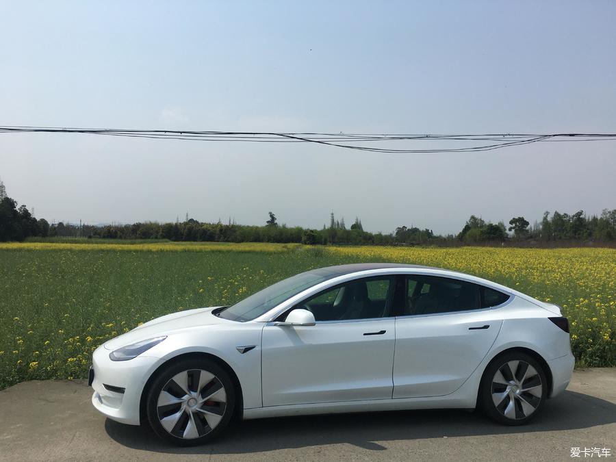 新款特斯拉model3用车体验,特斯拉model320万公里用车成本