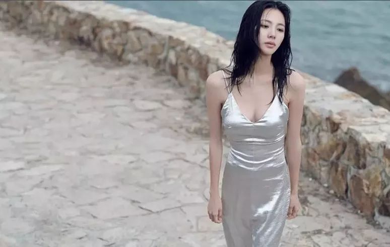 王思聪为什么和陈雅婷秀恩爱,王思聪陈雅婷现身机场