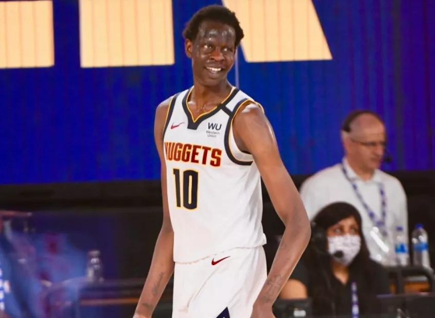 2米13的小前锋,2米18小前锋