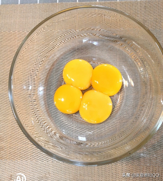 怎样用糯米粉做蛋糕简单又好吃,糯米粉做蛋糕是不是要比低筋粉多