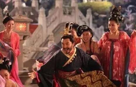 王朝更替后妃子怎么办？有人以死明志，更有一部分是笑着加入*楼青**