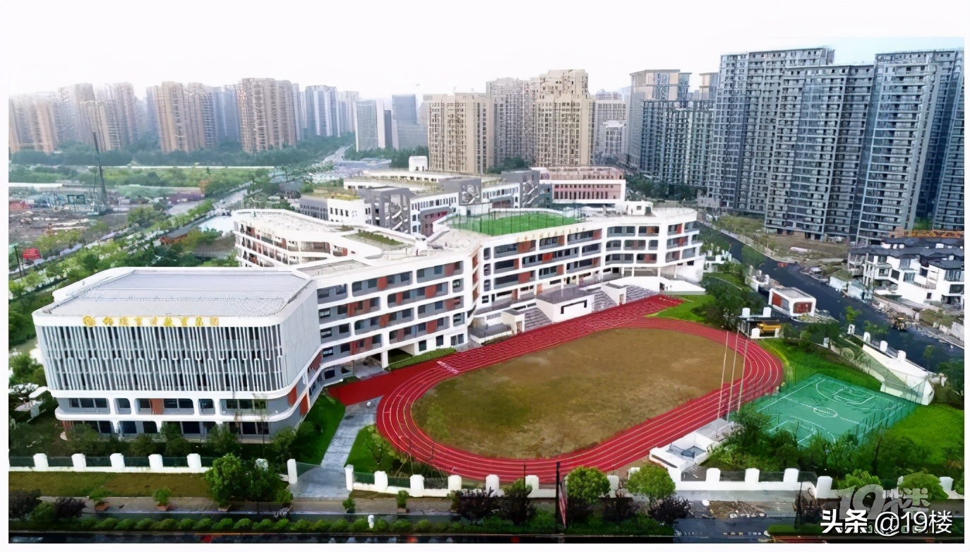 杭州育才小学排名第几,杭州育才中学哪几个班最好