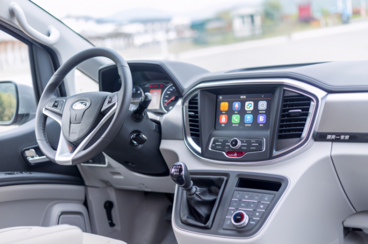 江淮瑞风m4尺寸,江淮瑞风m41.5t9座