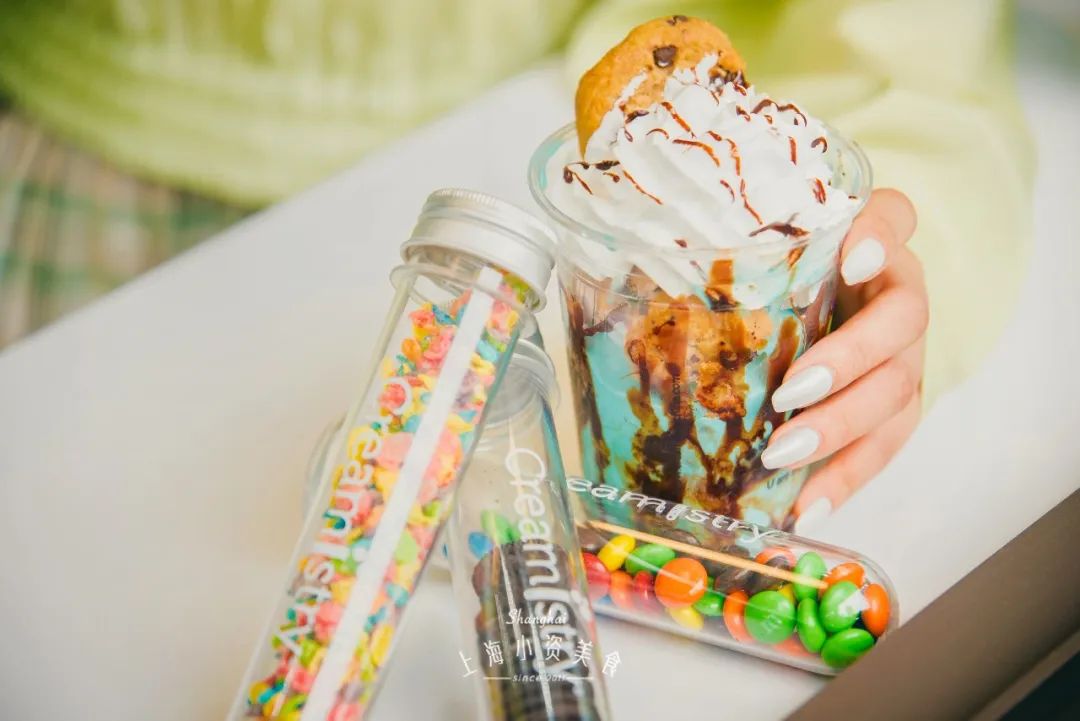 最近特火奶油冰淇淋,液氮网红冰淇淋
