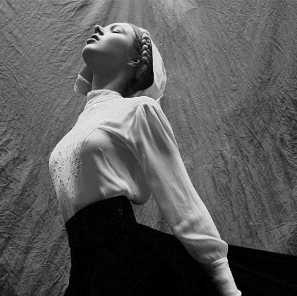 明暗关系对比强烈的绘画,绘画明暗关系教程