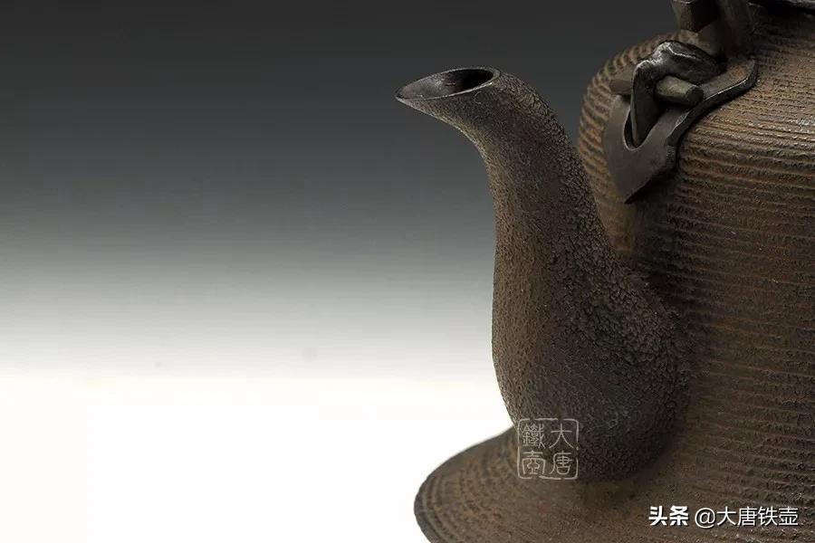 这才是正宗的日本铁壶,日本铁壶跟国内铁壶有什么区别