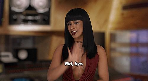 脱衣舞娘卡迪B的心酸成名史：隆过胸，差点死在手术台上