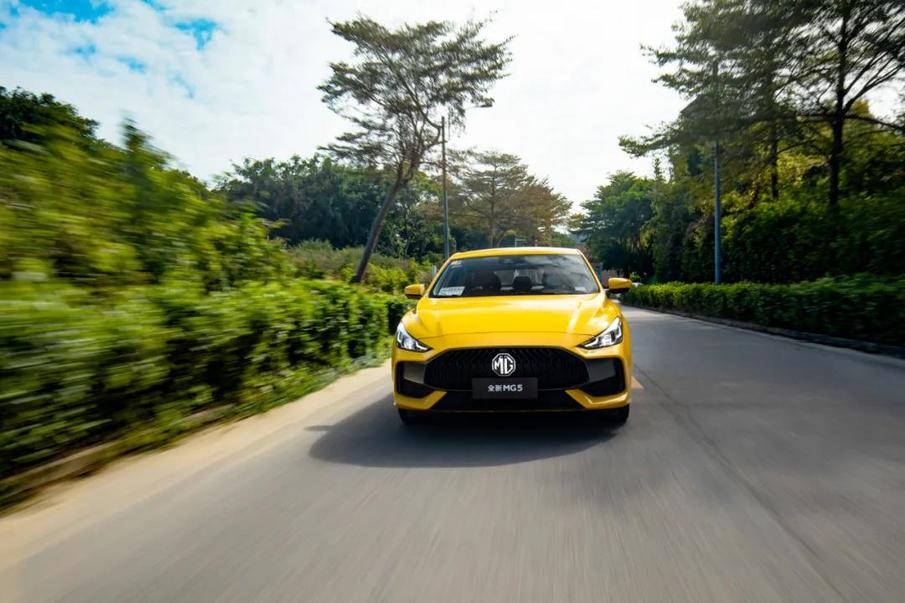 4.99万的名爵mg5试驾,名爵mg5中配自动青春风尚版起步