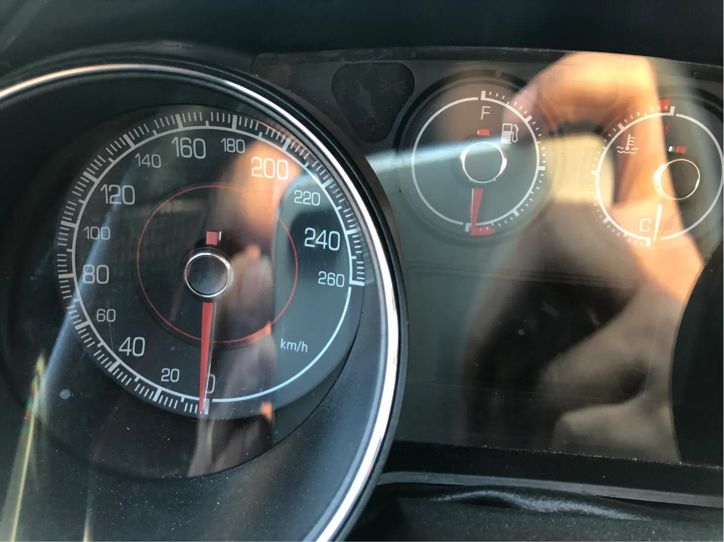 另类意大利小钢炮、150匹6速手动档只是高尔夫R的购置税