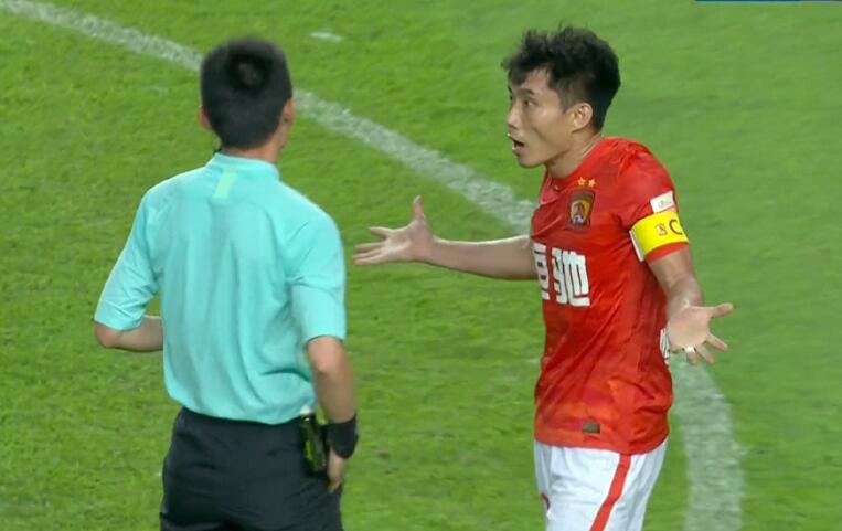 郑智中超十大犯规,郑智中超争议判罚