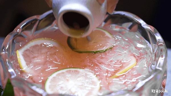 排队归排队，这店名你念的对吗？