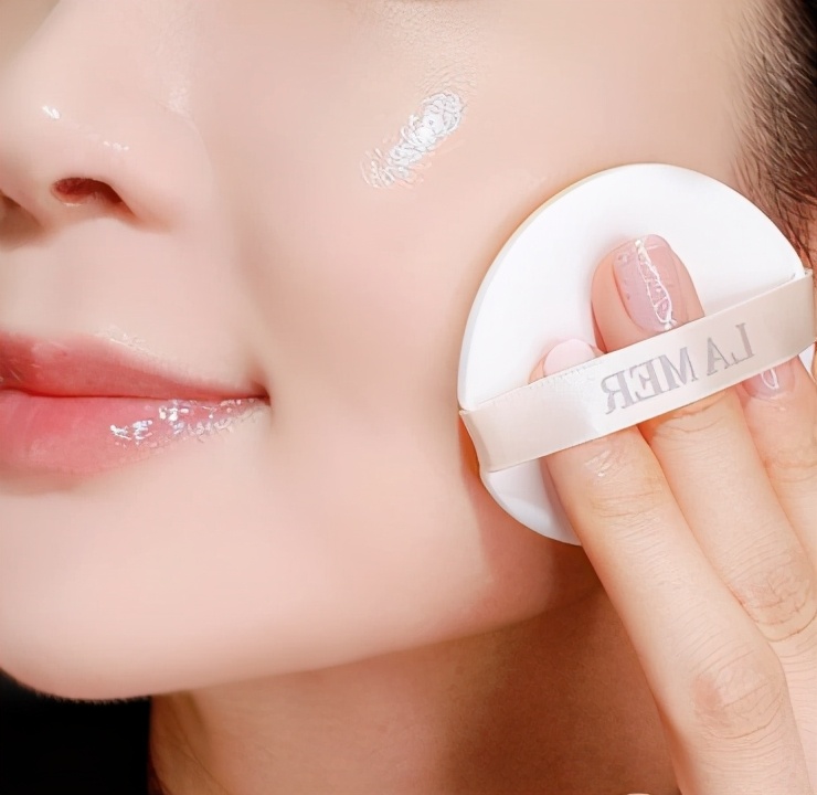 浮粉卡脱妆原因,浮粉卡粉脱妆一招解决