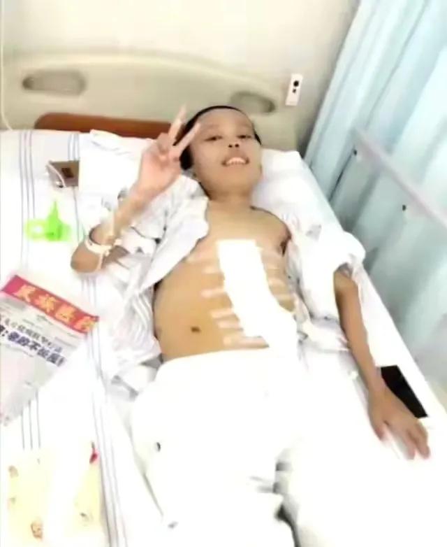 外星人陈山有女朋友吗,外星人陈山结婚了吗