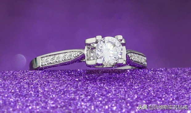 白金戒指哪种款式好看 (哪种白金戒指最好)