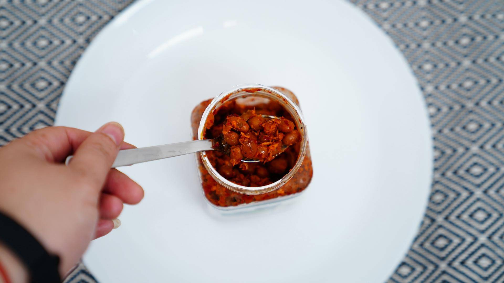 如何用老干妈调制万能秘制酱料,除了老干妈还有这16种酱料值得吃