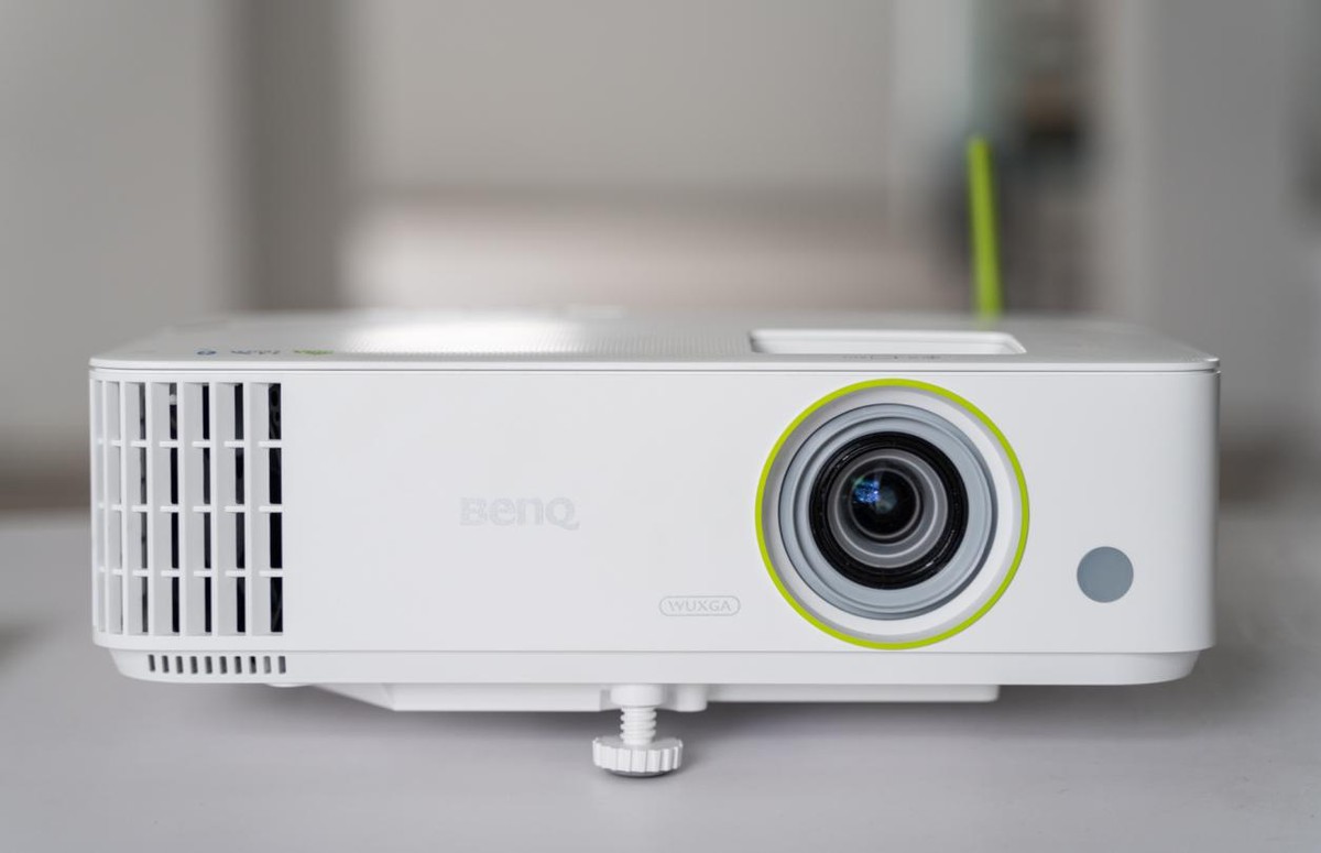 投影仪推荐明基e500,明基投影仪商务办公哪款好