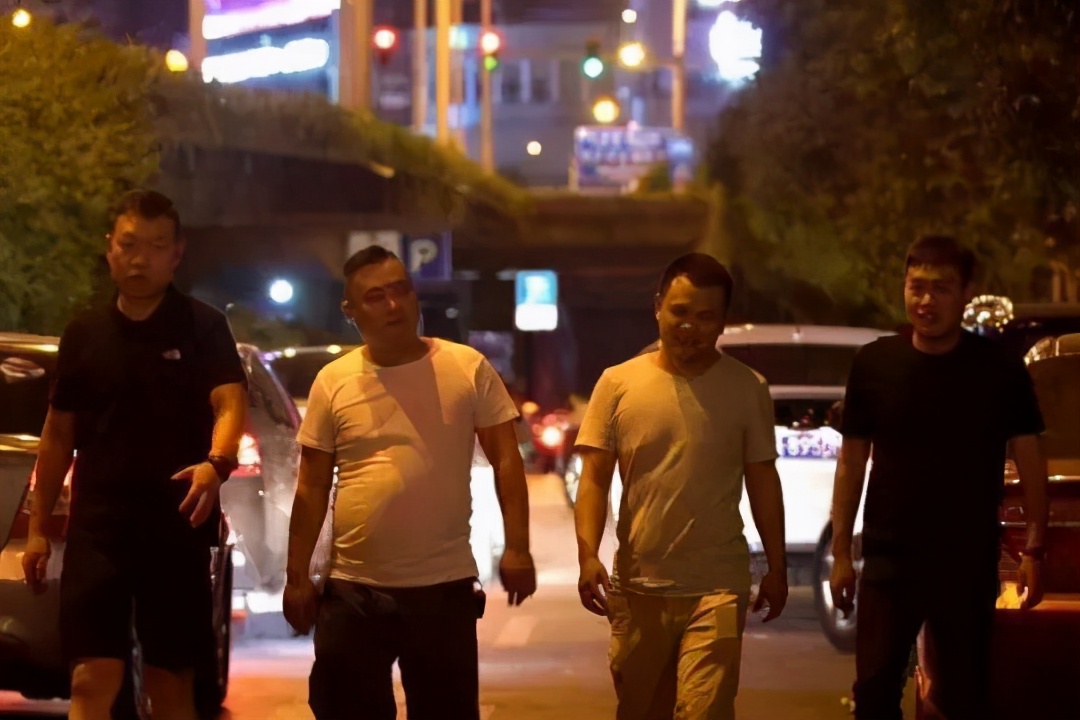 《073邀》盟重烧烤黎明杰，与三位好友创造的东瓜山“传奇”