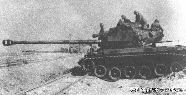 虎式坦克vs潘兴坦克谁更强,m26潘兴坦克vs虎式坦克