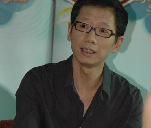 涂唐嫣口红调侃陈宝国，从央视名嘴到卖惨主播，李静如何走到这步