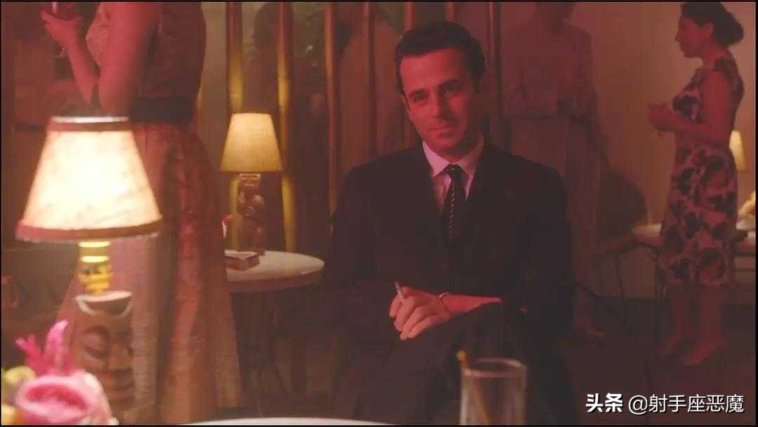 神剧回归：生活就像散场后的马戏团，总是有限温存，无限心酸