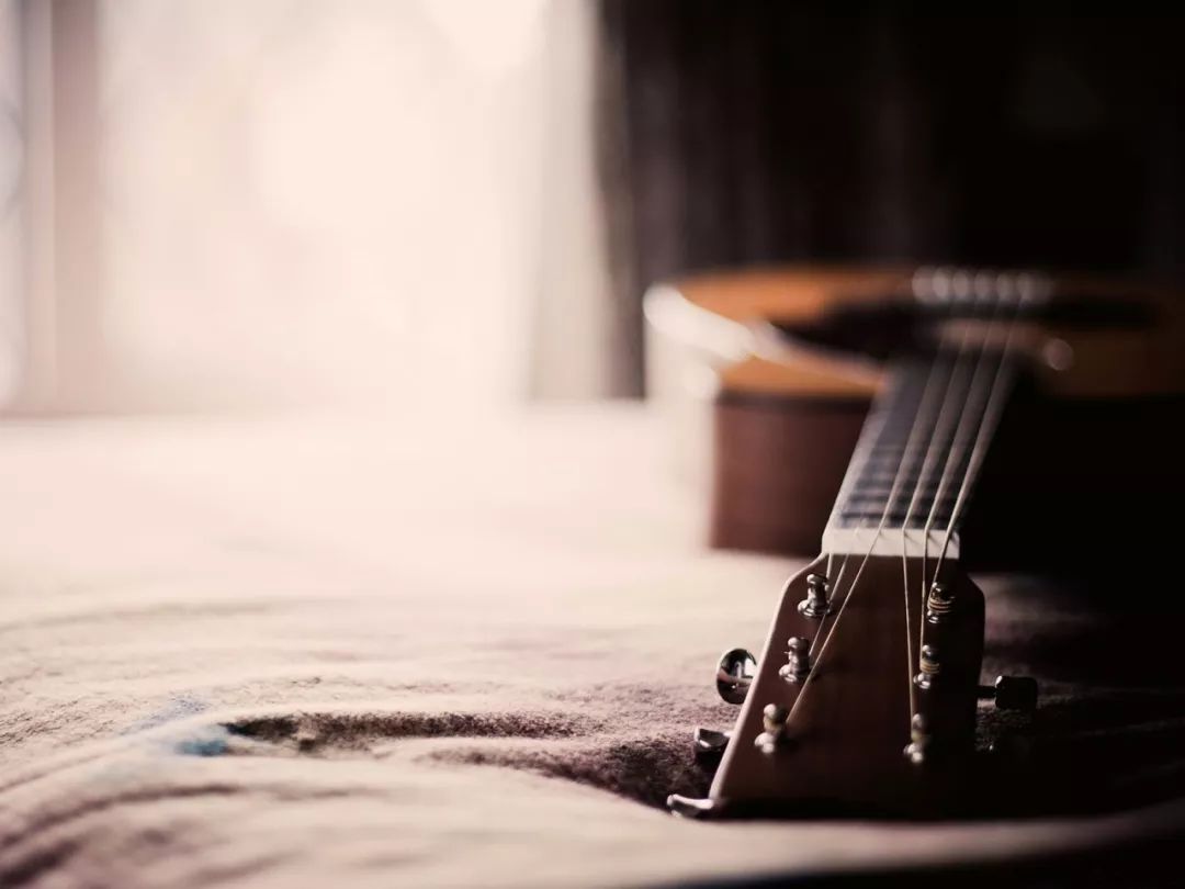 民谣吉他的演奏技巧与表现,民谣吉他哪一个稳定性好初学者