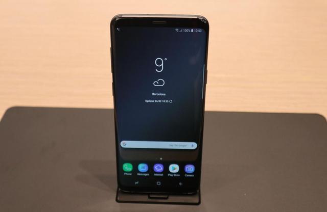 曾经的机皇现沦落百元机,曾经的旗舰机皇现在的千元机